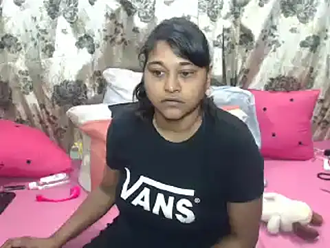 Snapshot of indian_glitter chatting on September 28, 5:51 pm indian glitter online show from September 28, 5:51 pm
