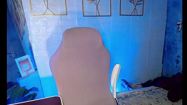 Hardcore Tgirl online show from September 28, 11:54 pm