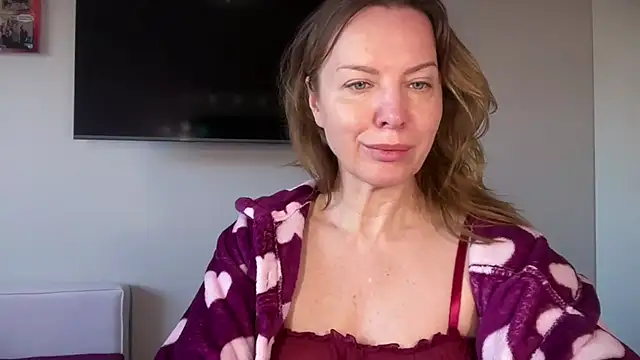 RachellAmazing online show from May 3, 6:28 am