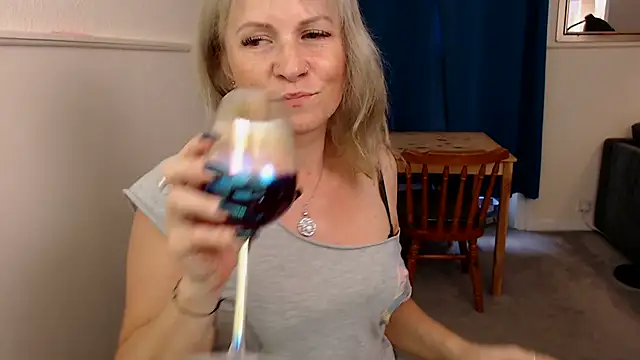 Scotty Hottie online show from July 12, 6:20 pm