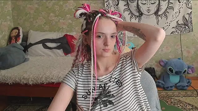 Cutie Adelia online show from June 17, 12:39 pm