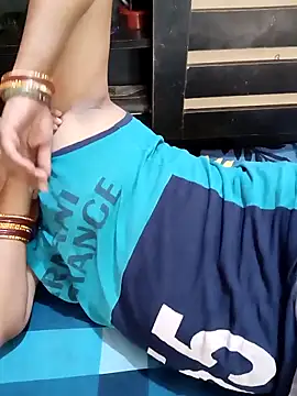 Snapshot of Diya_143 chatting on October 4, 9:15 am Diya 143 online show from October 4, 9:15 am