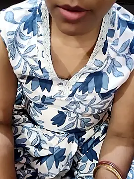 Snapshot of Diya_143 chatting on October 6, 9:48 am Diya 143 online show from October 6, 9:48 am