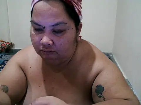 xxbigboootyxx online show from July 15, 6:18 am