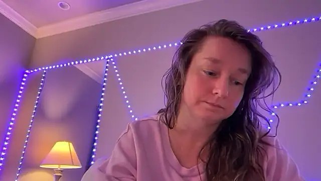 Vivian MayXxX online show from December 18, 9:41 pm