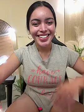 TS-SimplyTheBest online show from February 3, 9:47 am