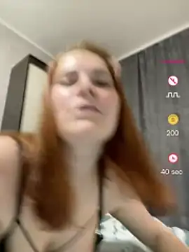 Ellis Foxy online show from June 11, 8:38 pm