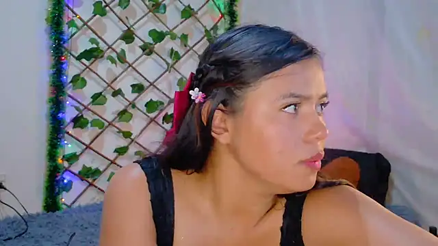 -Camila  online show from January 31, 7:11 pm