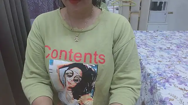 Lovelywife786 online show from July 11, 9:09 am