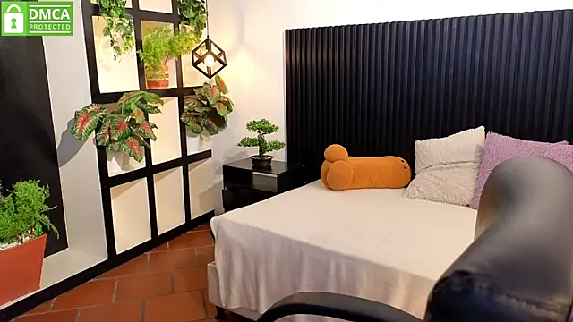 Ivy Gail online show from March 21, 6:07 am