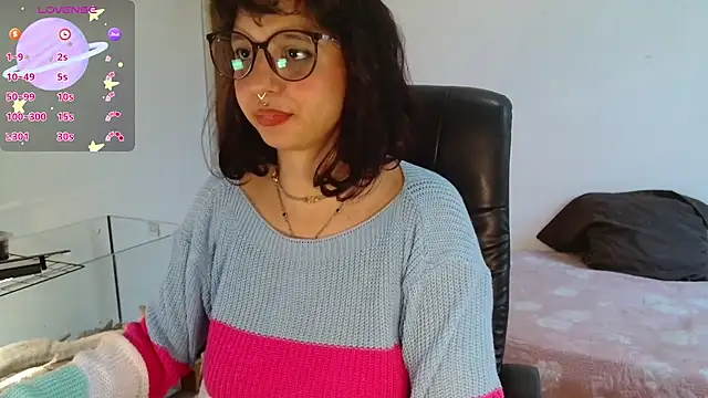 Snapshot of myamillor chatting on September 27, 2:13 pm myamillor online show from September 27, 2:13 pm