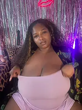 BigFineSelena online show from June 27, 2:56 pm