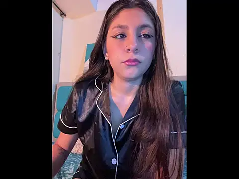 loolla 23 online show from January 8, 2:37 am