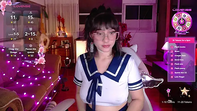 Aquamarinebubble online show from September 25, 12:32 am