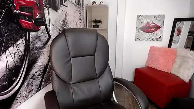 Elinaax online show from January 12, 1:00 am