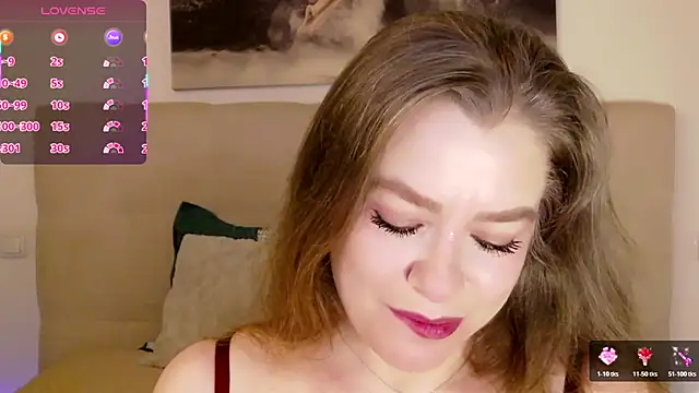 PetersEmily online show from July 13, 9:37 pm