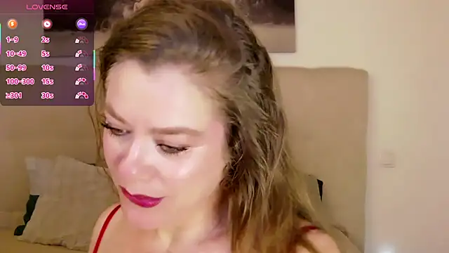 PetersEmily online show from July 19, 10:01 pm