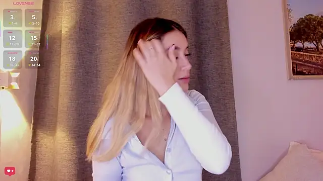 Assh lee  online show from November 12, 1:20 pm