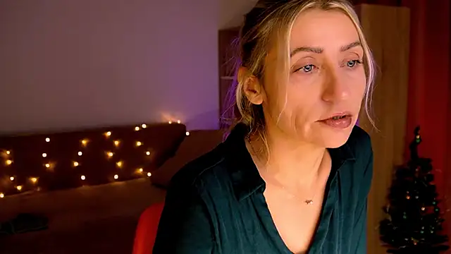 ZoeGrant online show from January 9, 6:56 pm