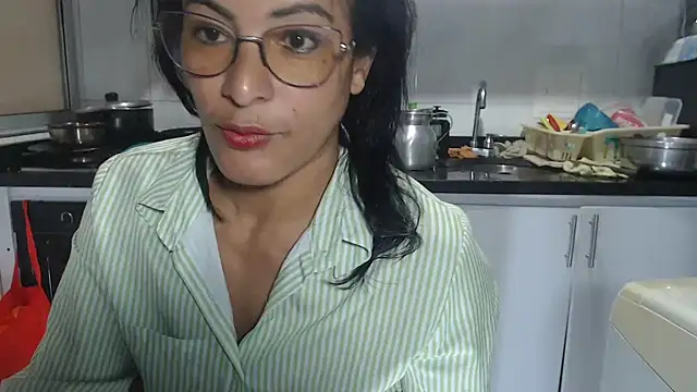 kateleyagrey online show from October 4, 8:24 pm