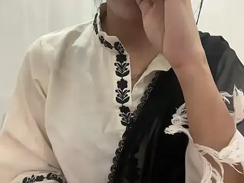 Snapshot of Minal_07 chatting on October 26, 5:08 pm Minal 07 online show from October 26, 5:08 pm