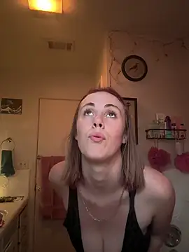 ClumsyLink online show from February 1, 11:36 pm