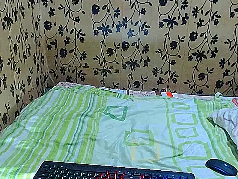 Snapshot of UrtemptationsMistress69 chatting on October 31, 1:15 pm UrtemptationsMistress69 online show from October 31, 1:15 pm