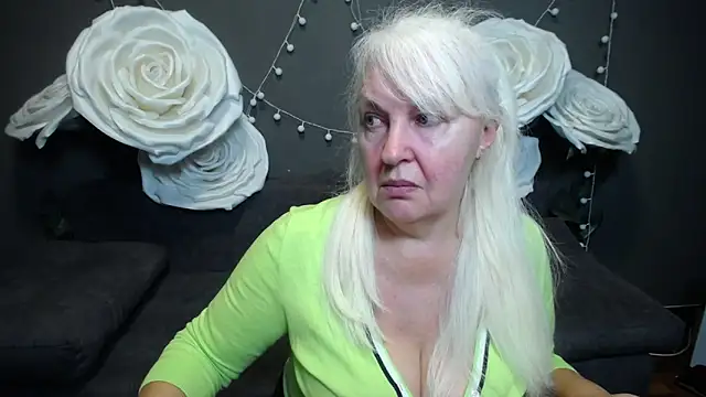 BlondyLeeBest online show from November 25, 7:47 pm