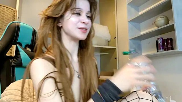 Miaelis online show from May 15, 11:18 pm