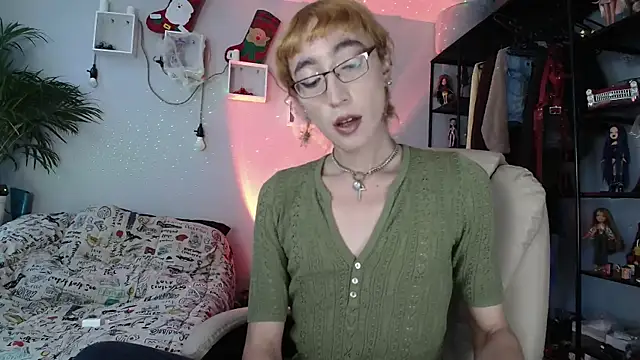 NicoleCortez online show from January 7, 2:20 pm