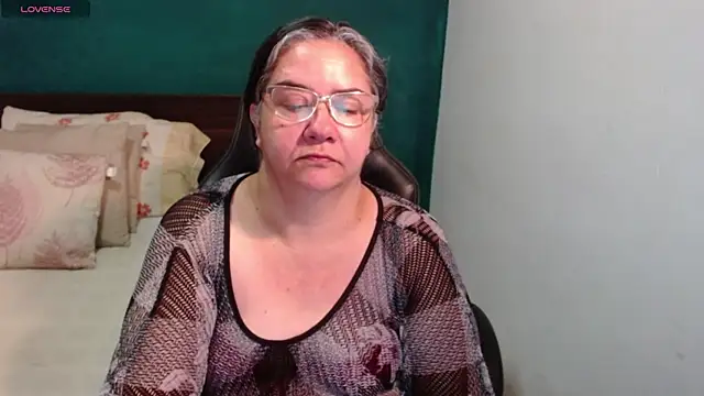 scaelettdubois online show from July 12, 9:32 am