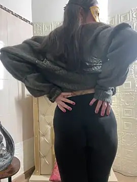 SHARONRodrig online show from March 28, 11:25 pm