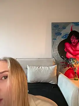 MariaTull online show from April 13, 1:01 pm