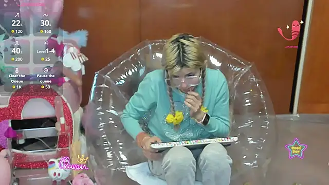 Skinygirl online show from January 18, 1:24 am