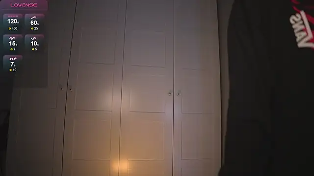 -JuicyMolly- online show from February 17, 5:45 pm