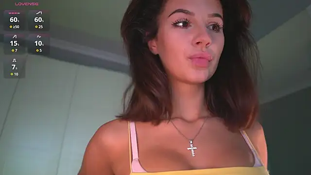 -JuicyMolly- online show from September 15, 1:30 pm