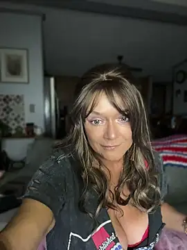 cowgirlc online show from June 16, 2:45 am