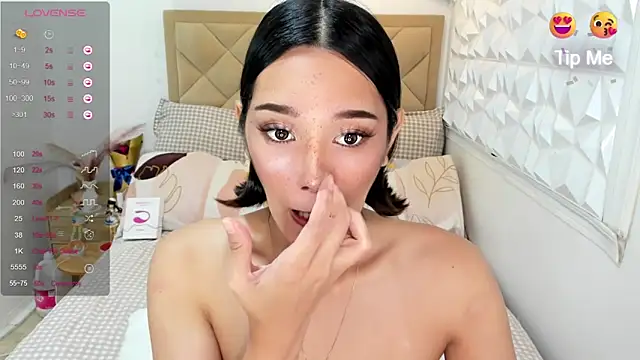 TsHeartXxx online show from June 16, 5:41 am