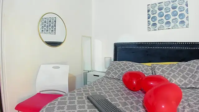 ZulyMichels online show from February 10, 12:19 pm