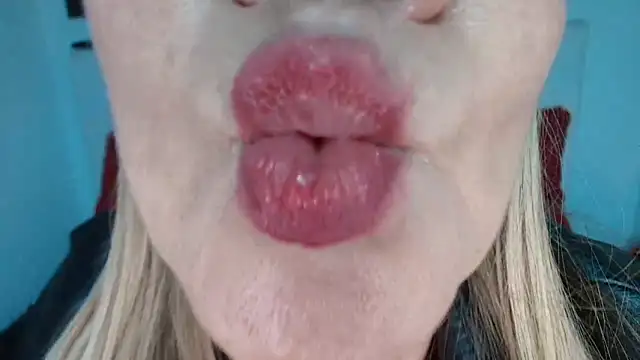 yayita mature online show from February 26, 9:14 pm