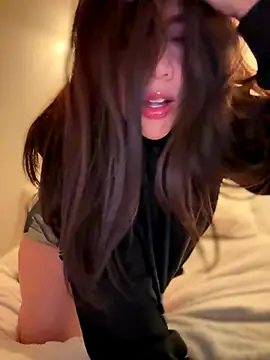 marcimaa online show from December 5, 12:32 am