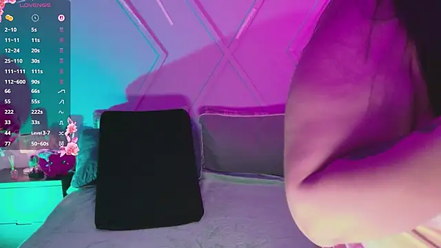 emmajohnss online show from June 2, 3:51 am