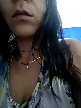 Dounia nagi online show from December 14, 8:09 am