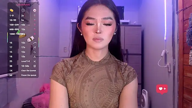 Snapshot of Itsme_claire chatting on October 19, 1:18 am Itsme claire online show from October 19, 1:18 am