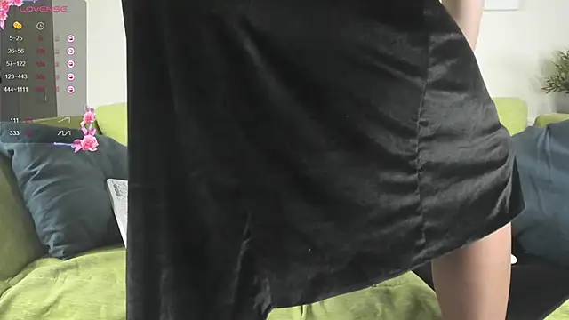 PoisonEvelyn online show from September 24, 5:23 pm