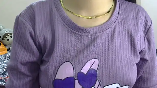 lovelydesi21 online show from February 5, 1:36 pm