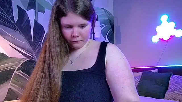 Snapshot of RubyValen chatting on October 20, 1:19 am RubyValen online show from October 20, 1:19 am