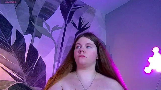 Snapshot of RubyValen chatting on September 15, 1:03 am RubyValen online show from September 15, 1:03 am