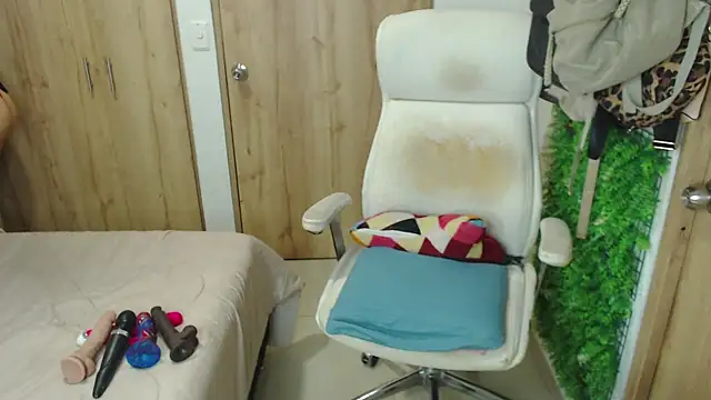 Neerea online show from October 24, 12:39 am