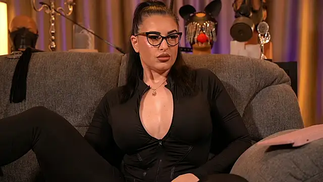 kelly kent online show from December 13, 10:27 pm